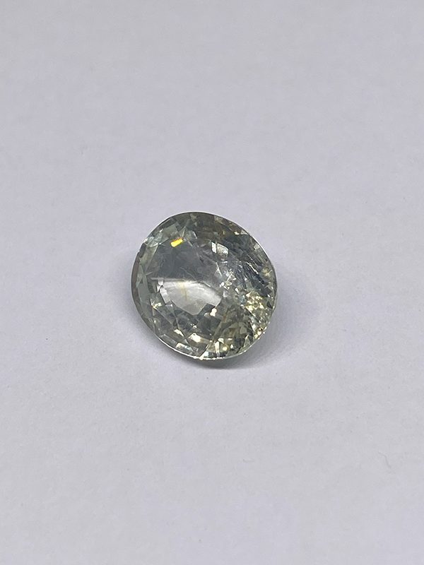 Natural White Sapphire 4.0ct