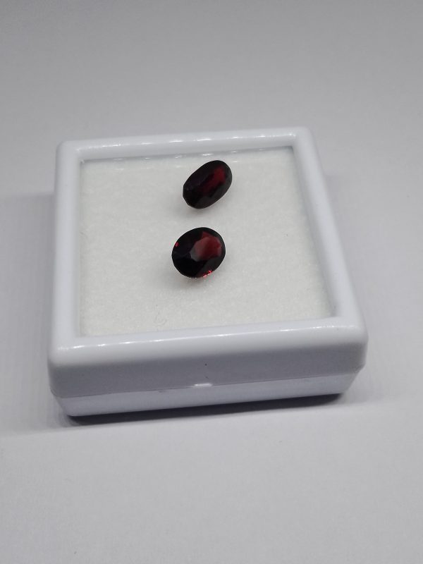 Red Garnet -2.15 Carat