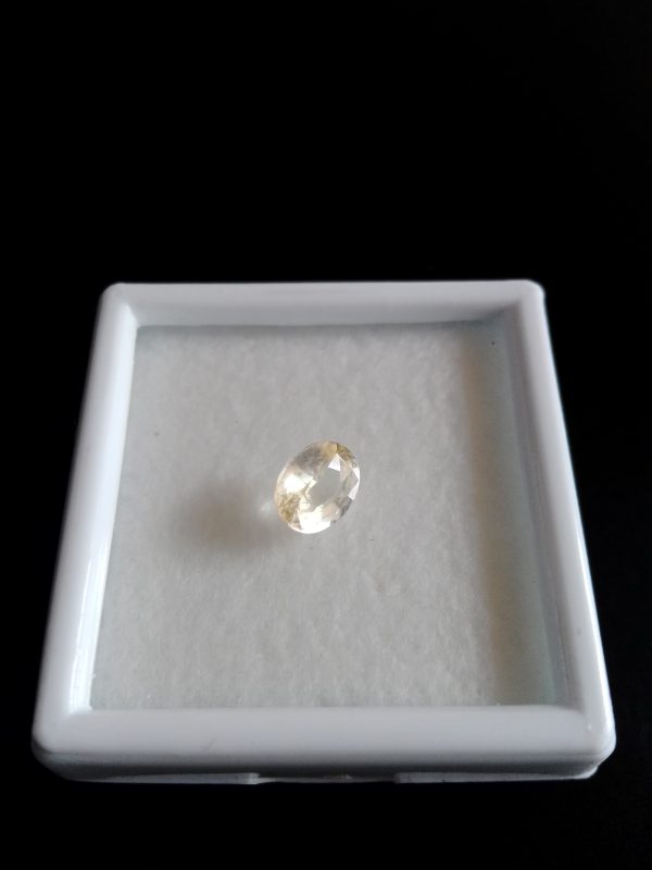 Natural white Sapphire 2.15 Carat